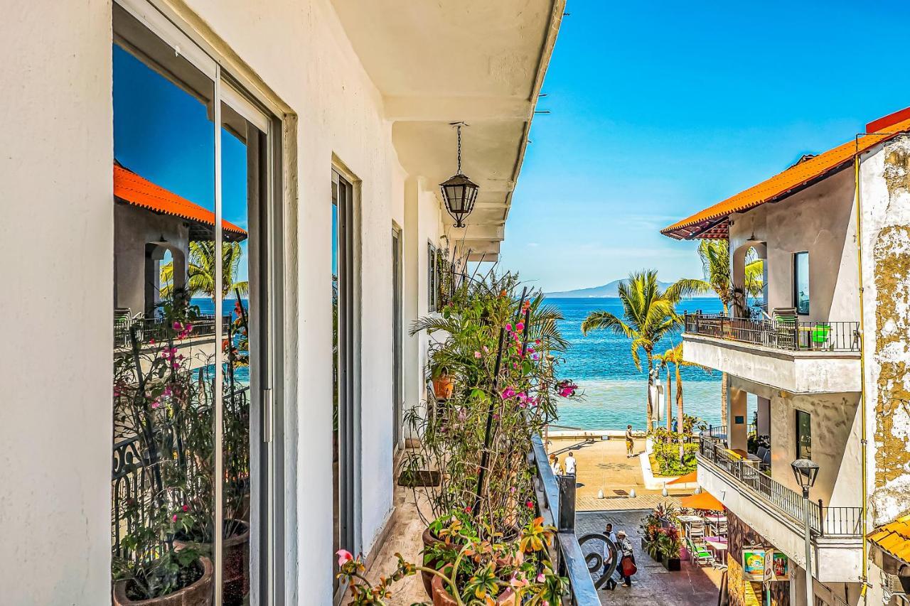 Malecon Beach Side Downtown Condo Puerto Vallarta Eksteriør bilde